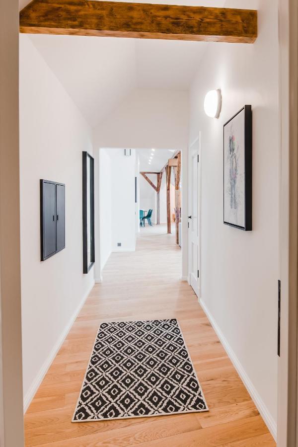 Big Design Apt - Sleeps 12 - Best Location Ryga Zewnętrze zdjęcie