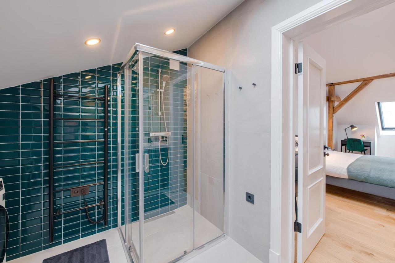 Big Design Apt - Sleeps 12 - Best Location Ryga Zewnętrze zdjęcie